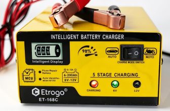 Notre test de l&rsquo;Etrogo : Chargeur de Batterie 12V/6V 1A-15A Intelligent