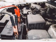 Comment recharger une batterie de voiture avec un chargeur de batterie solaire